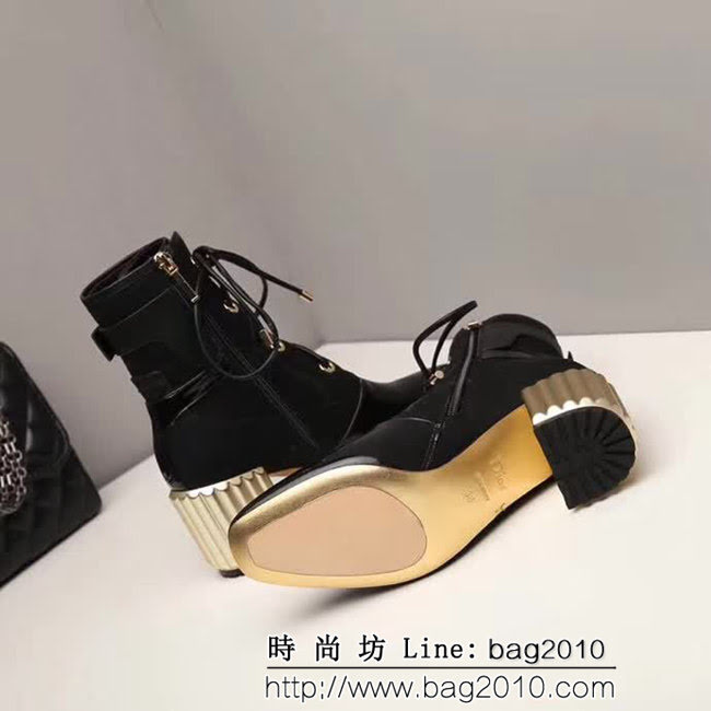 DIOR迪奧 新款靴子系列 軟牛漆皮+十字棉布 時尚短靴 QZS1403